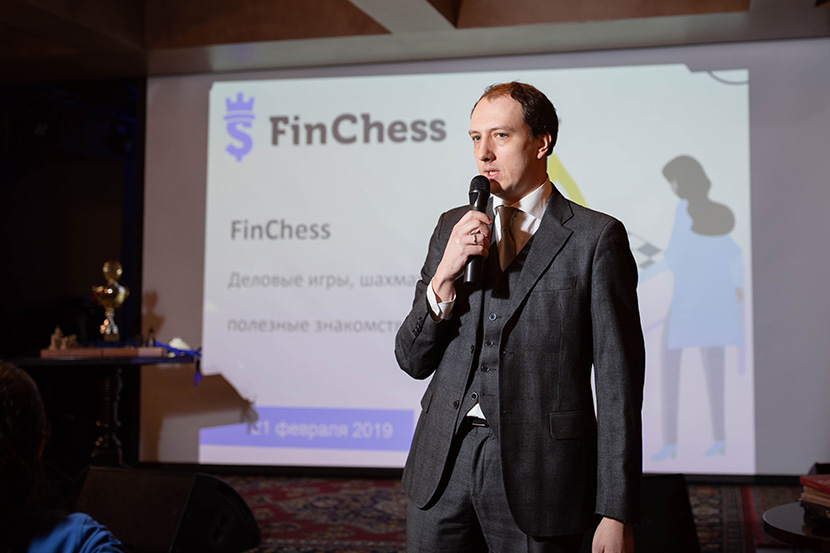 Павел Авраамов